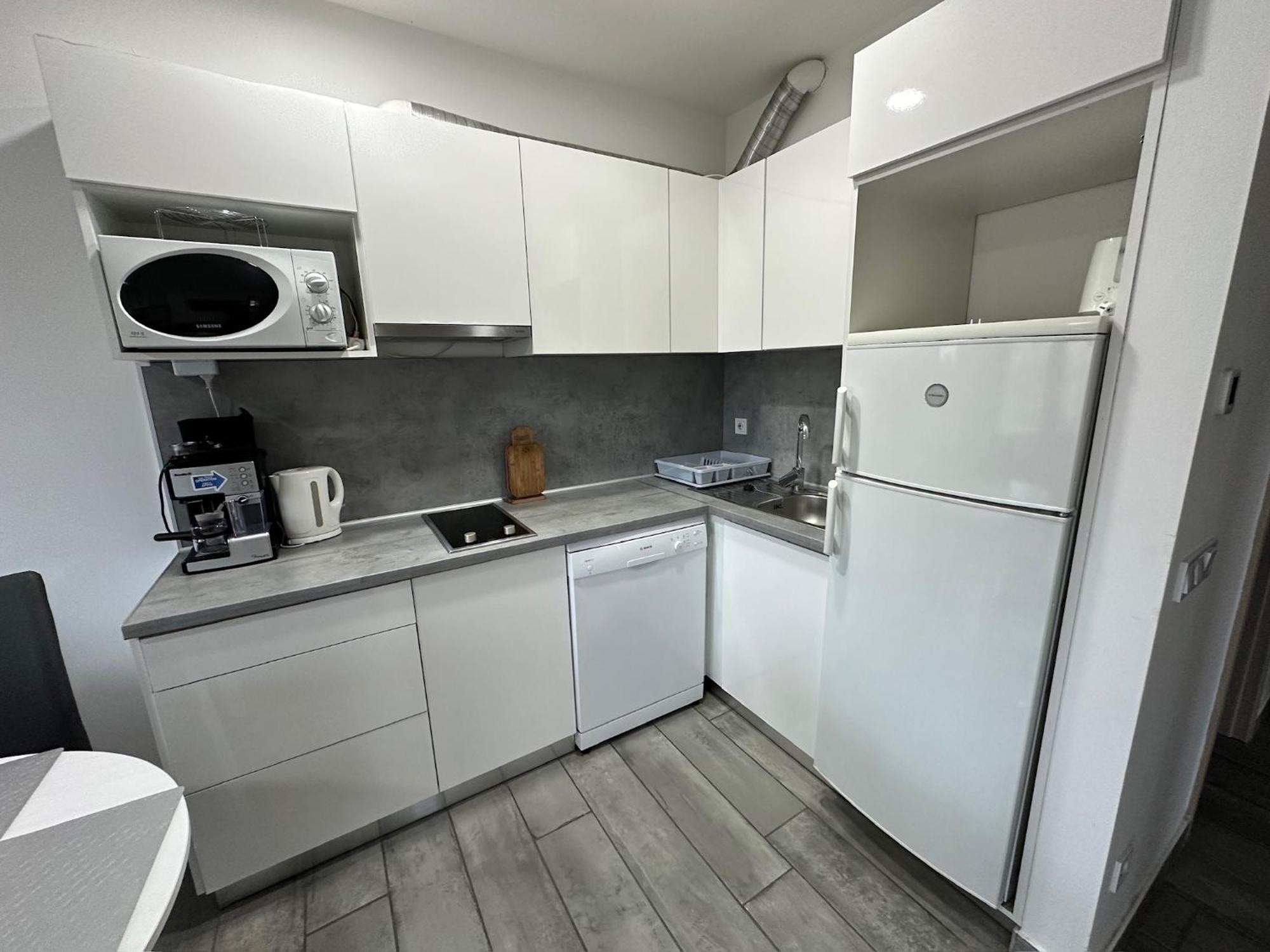 Mifi Apartment Balatonlelle